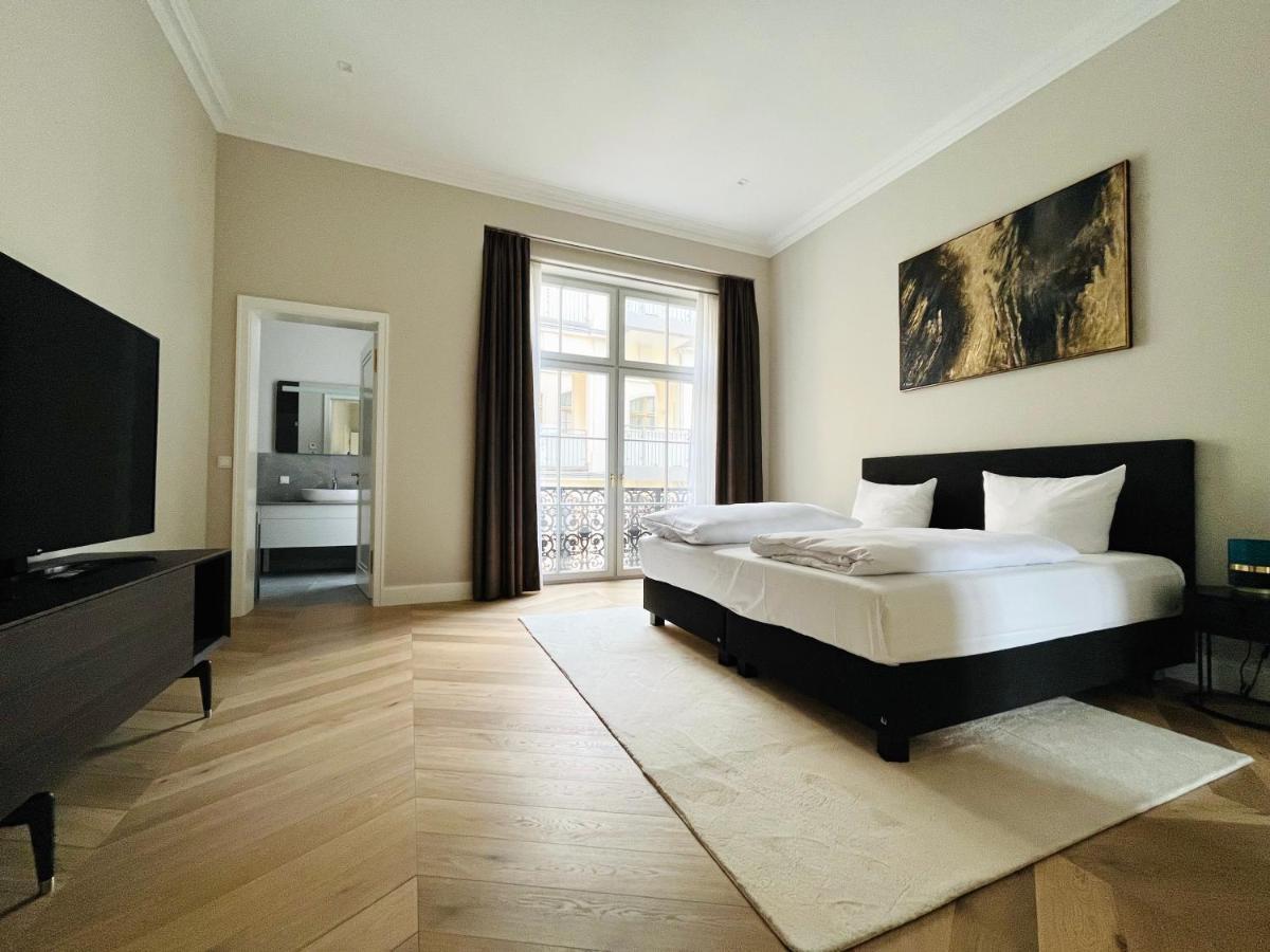 Luxury / 3-raum-suite An Der Frauenkirche / 2 Dresden